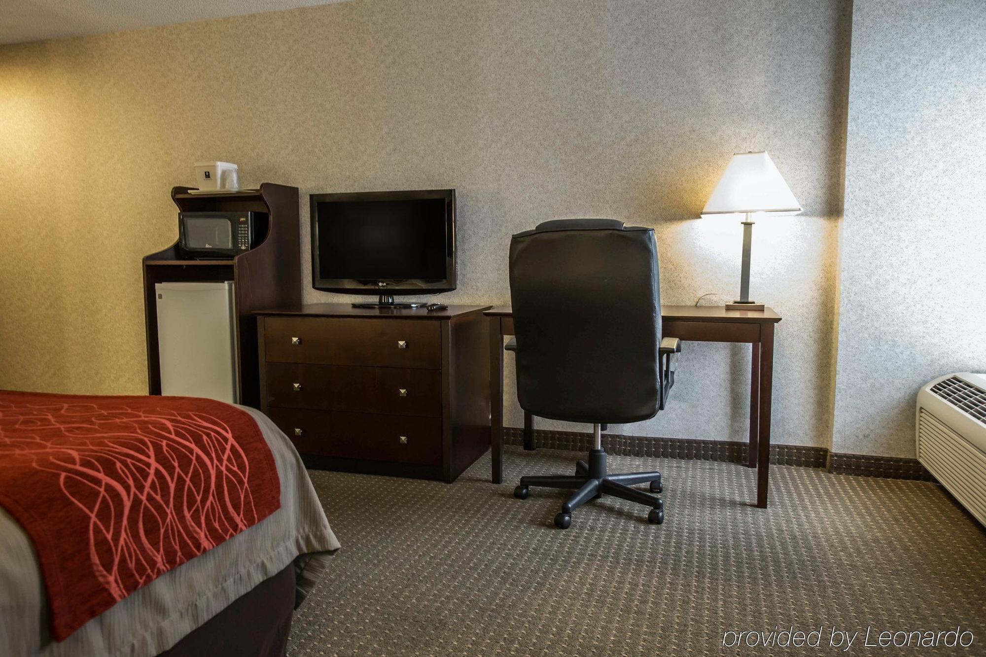Comfort Inn Convention Center-Chicago O'Hare Airport Des Plaines Exterior foto